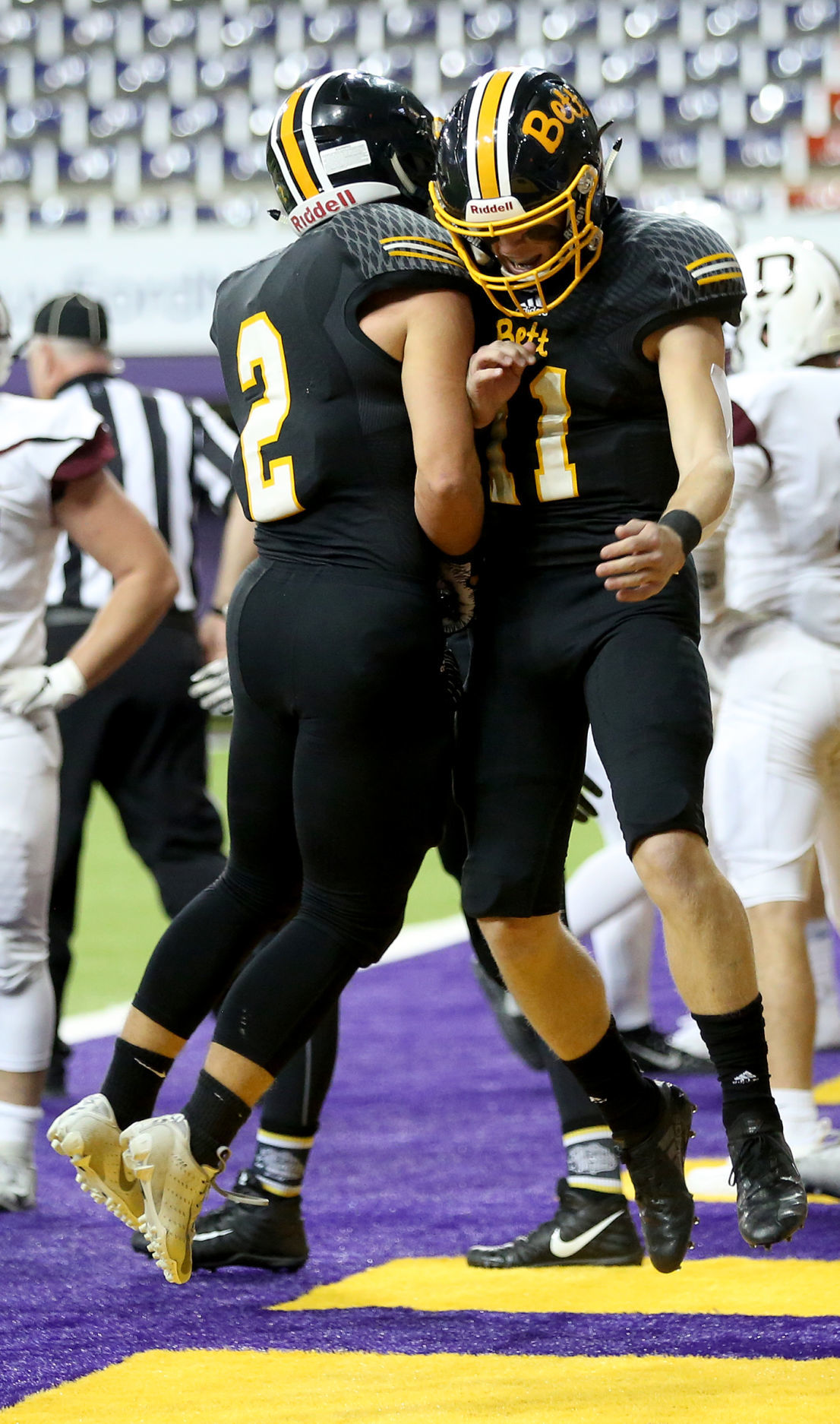 110918bp-bettendorf-dowling-catholic-10